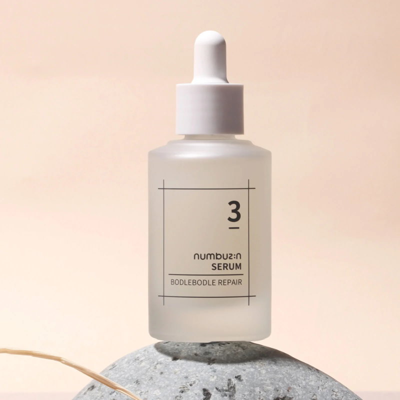 Numbuzin No.3 serum texture shown as lightweight drops in KSA